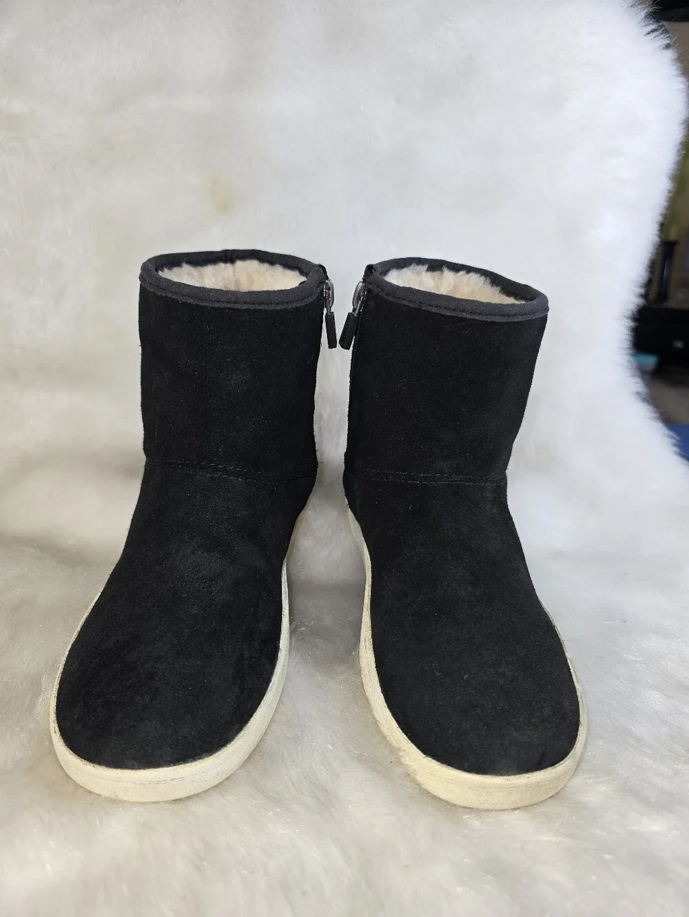 UGG Australia Kids Rye Boot Black Suede Shearling-Lined Zip Ankle